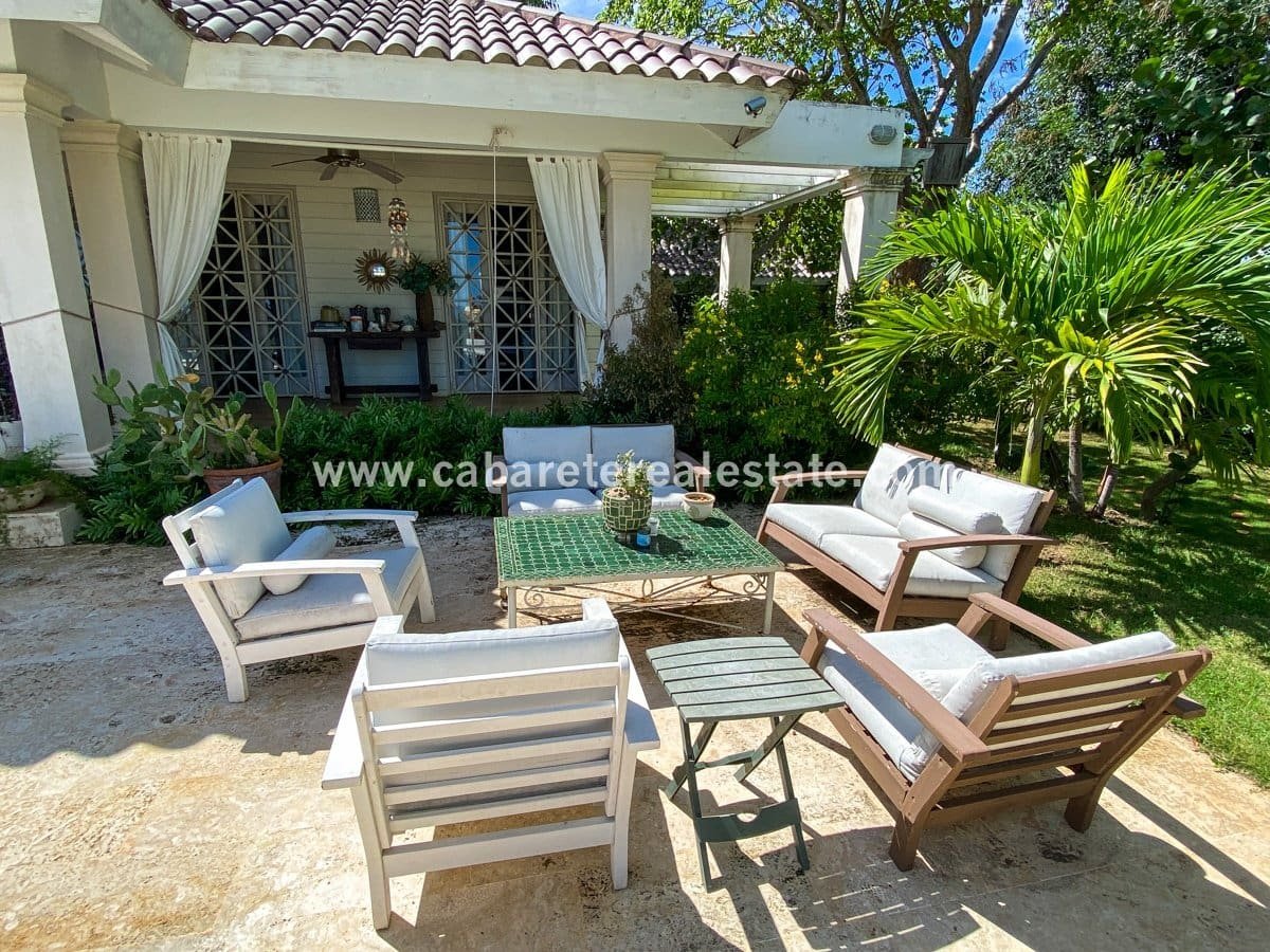 Maison de plain-pied de 3 chambres à coucher à Sosua, à l'extérieur des sièges Maison de plain-pied de 3 chambres à coucher à Sosua, à l'extérieur des sièges