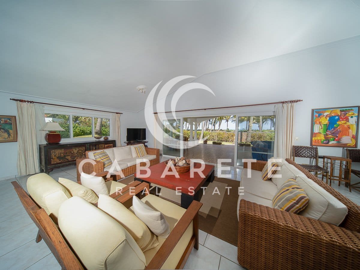 Tropical Beachfront Villa Cabarete Living Area