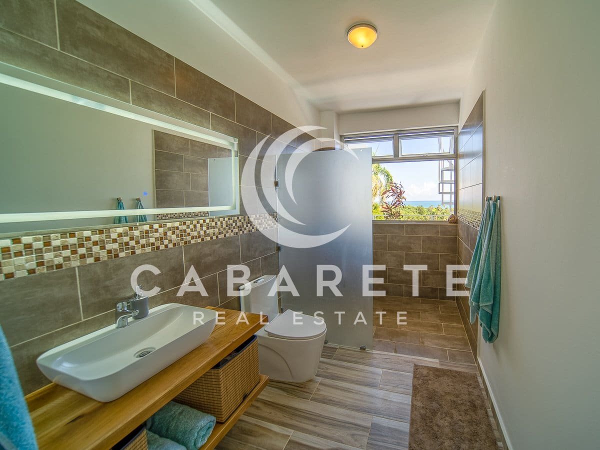 Nuevo y elegante ático 22 con vistas al mar
