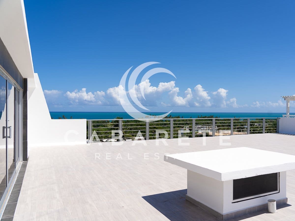 Nuevo y elegante ático con vistas al mar 36