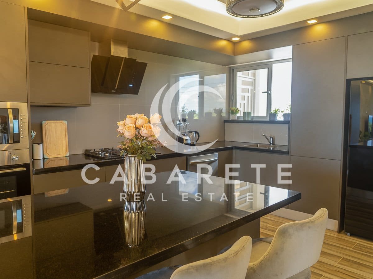 Nuevo y elegante ático con vistas al mar 6