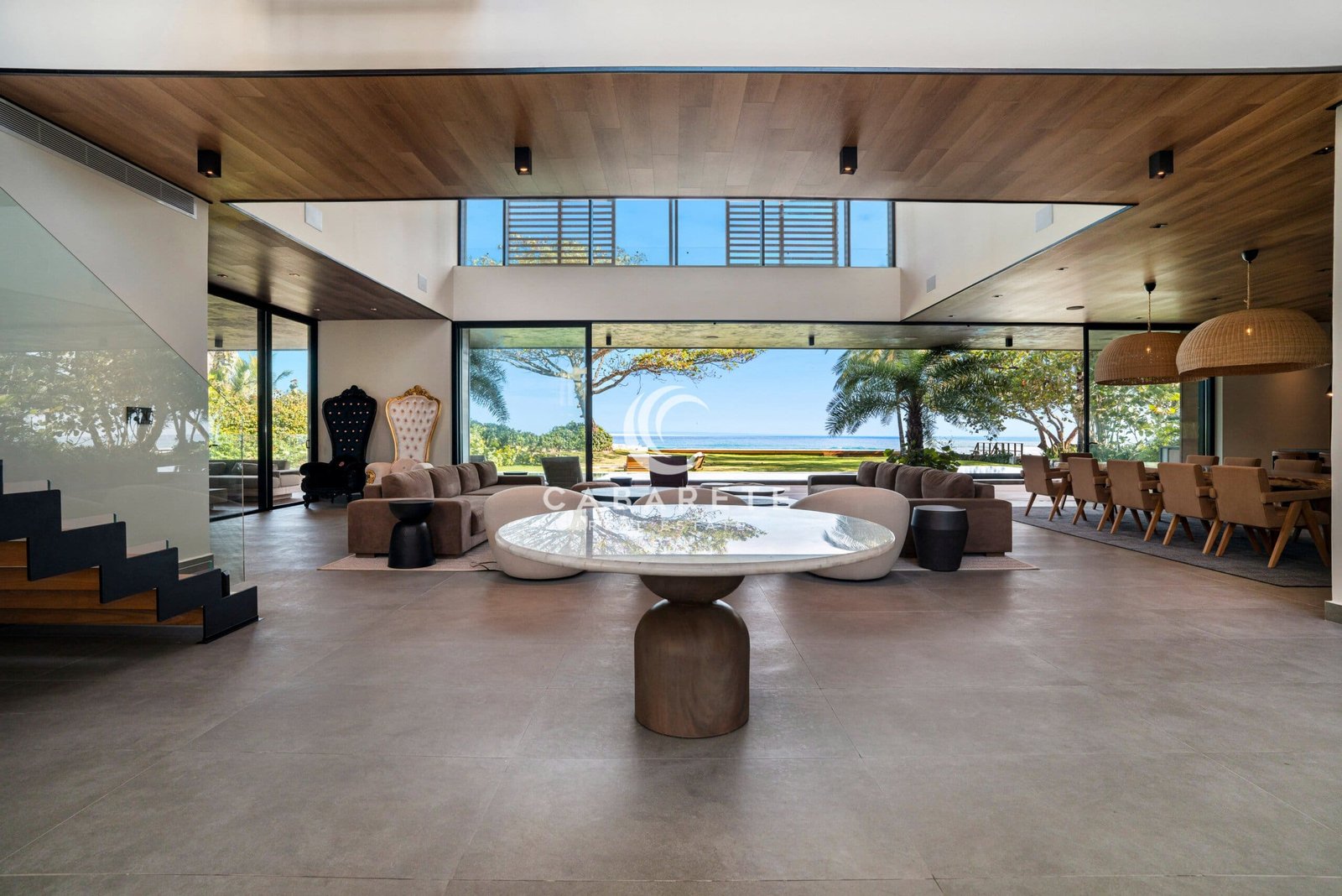 Timeless Beachfront Luxury Villa Timeless Beachfront Luxury Villa
