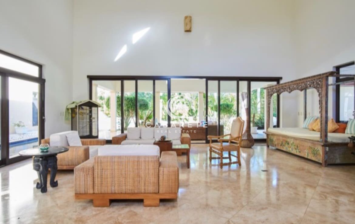 great room high ceilings luxury villa